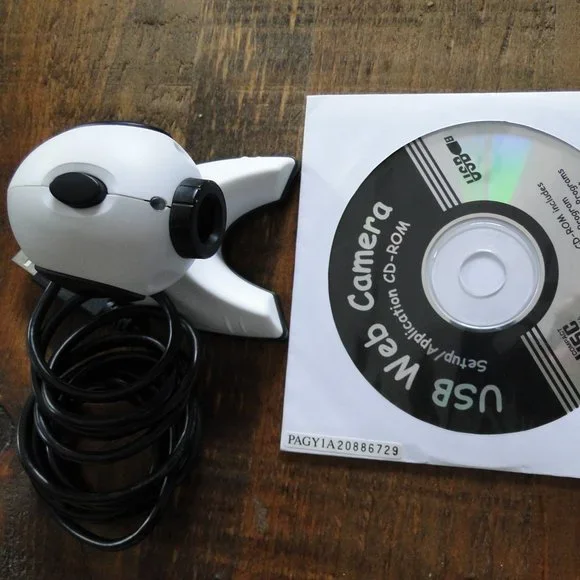 Vintage USBWeb Camera - Picture 1 of 3